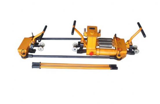 點(diǎn)擊查看詳細(xì)信息<br>標(biāo)題：YTF-400Ⅱ型液壓軌縫調(diào)整器 閱讀次數(shù)：2173