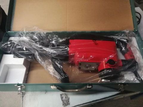 點(diǎn)擊查看詳細(xì)信息<br>標(biāo)題：電鎬 閱讀次數(shù)：2229