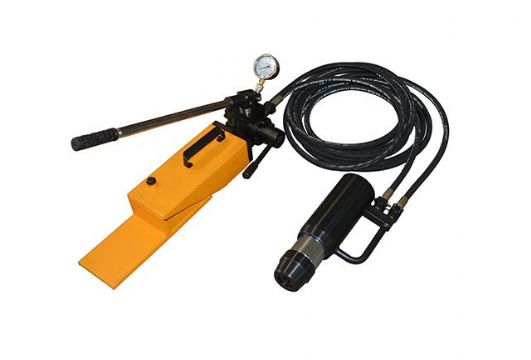 點(diǎn)擊查看詳細(xì)信息<br>標(biāo)題：MQ18-200/63礦用錨索張拉機(jī)具 閱讀次數(shù)：1592